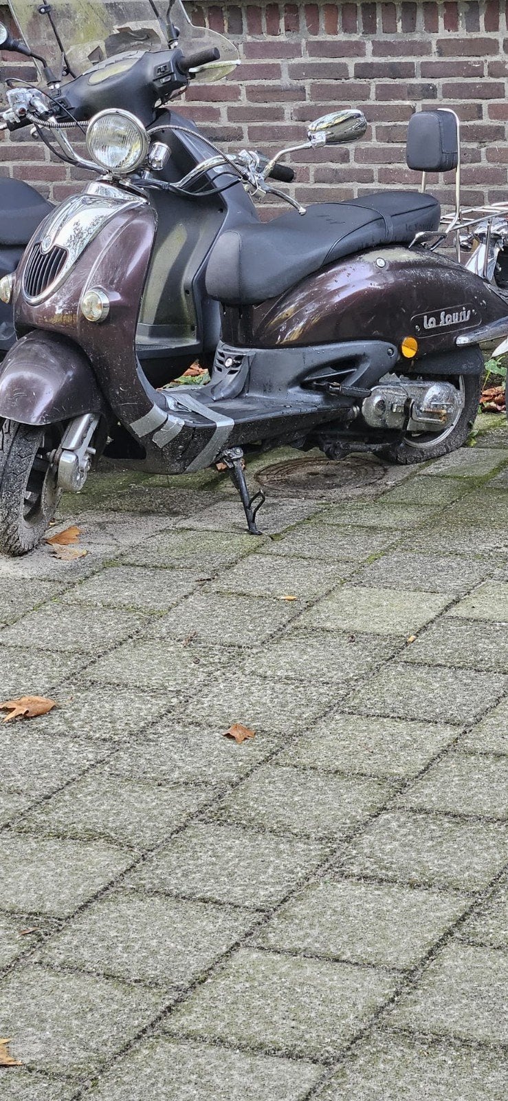 La Souris scooter, paars, 9791 km, Fietsen en Brommers, Ophalen, Gebruikt, La Souris, Benzine