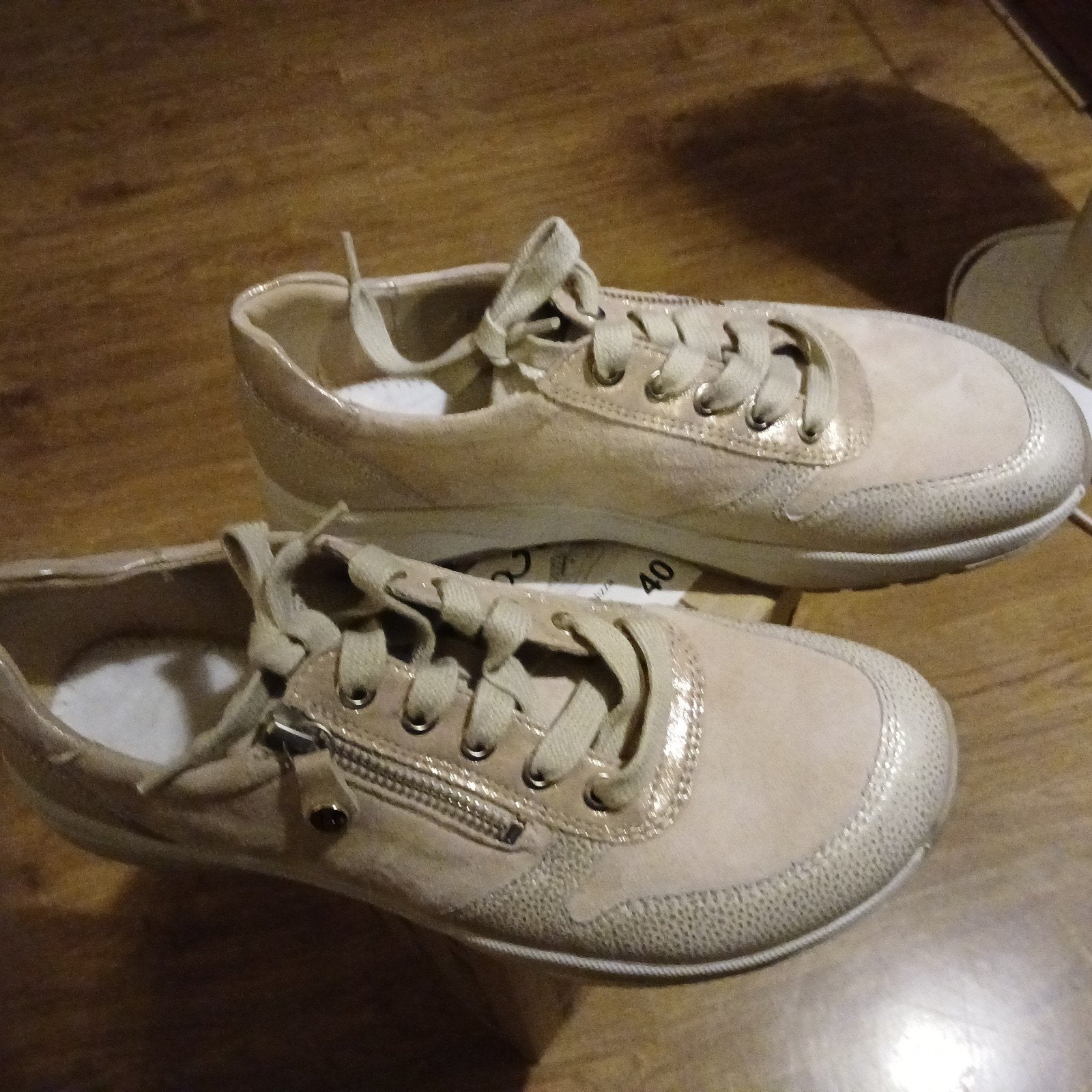 Helvesko  Nizza  nieuwe dames schoen maat 40, Ophalen, Nieuw, Sneakers of Gympen