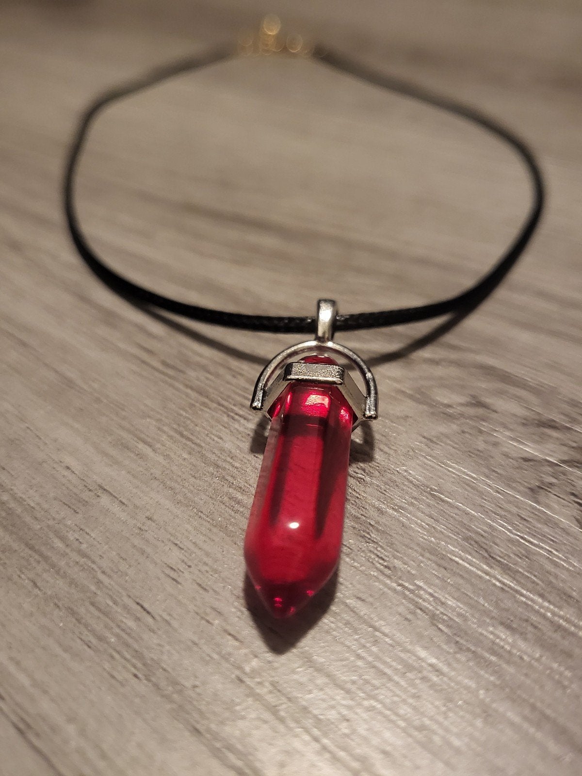 Nieuwe rode kristallen hanger ketting, Overige materialen, Nieuw, Ophalen of Verzenden, Verstelbaar