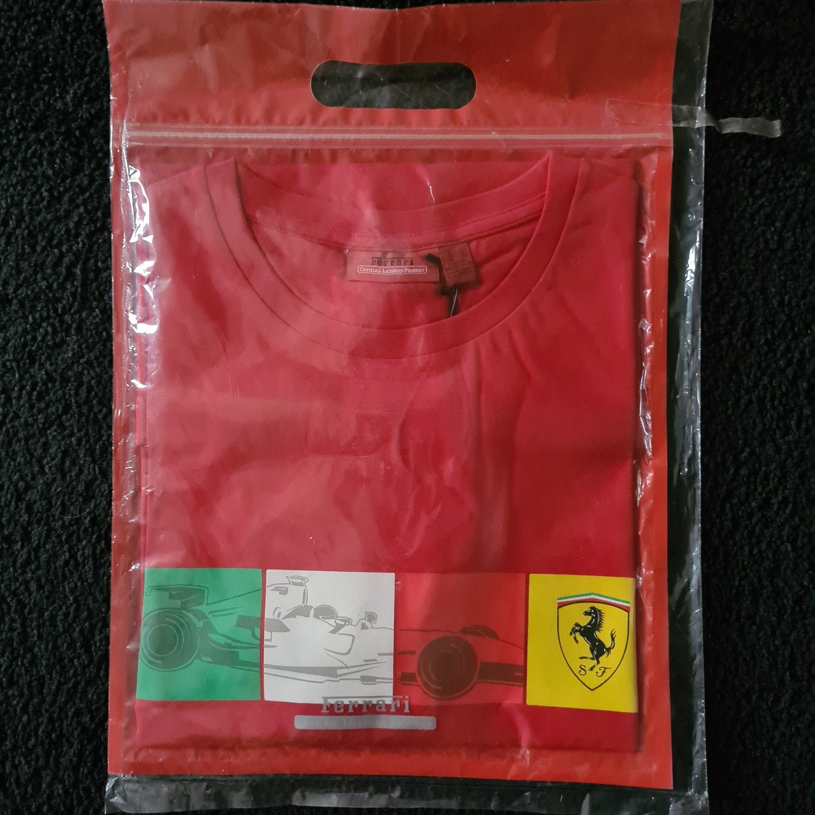 Nieuw Ferrari T-shirt - Rood - Maat XL, Ferrari, Ophalen of Verzenden, Rood, Maat 56/58 (XL)