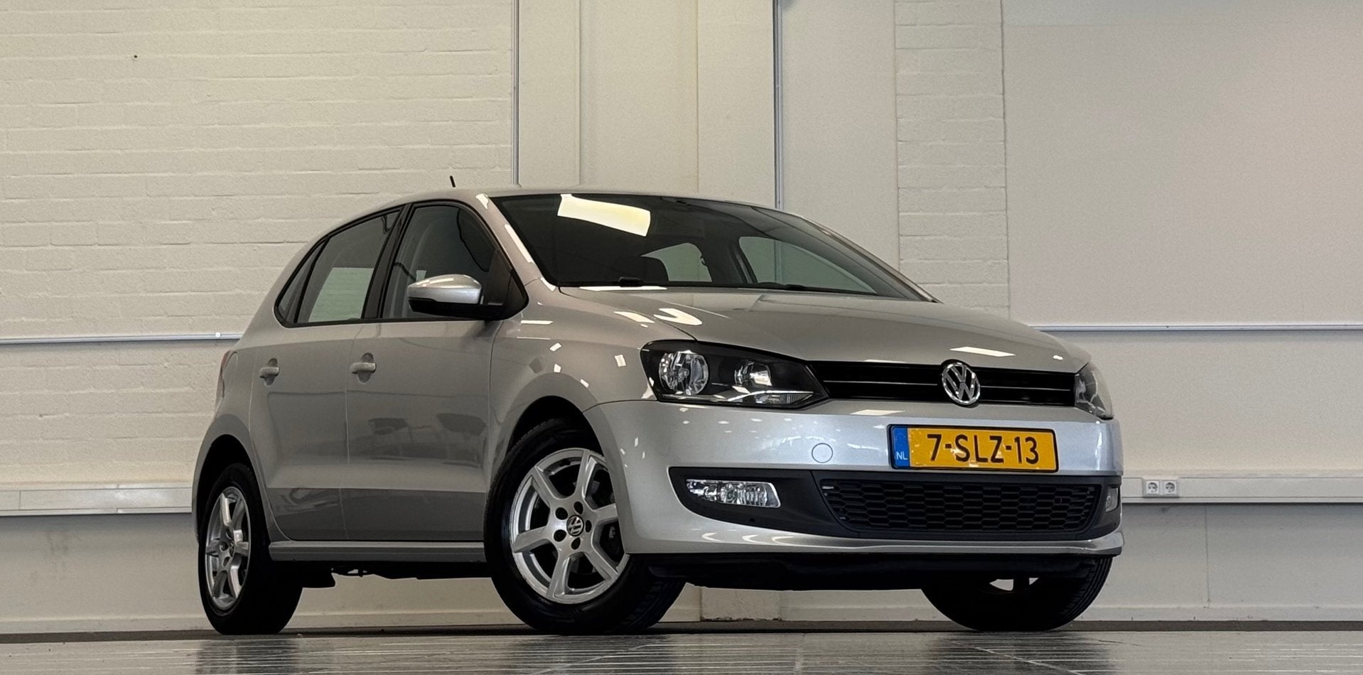 Volkswagen Polo 1.2 TSI BlueMotion Edition+ 1e Eigenaar Park, Auto's, Voorwielaandrijving, Euro 5, Zwart, Origineel Nederlands