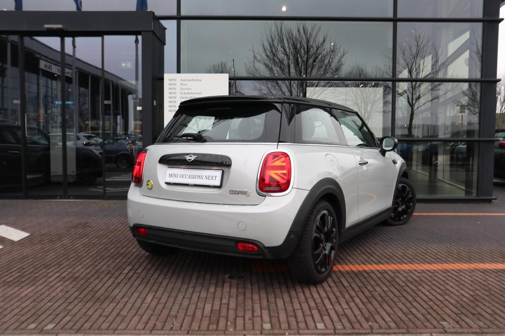 MINI Electric | Cruise Control | Parkeersensor Achter | LED, Stof, 4 stoelen, Origineel Nederlands, 184 pk
