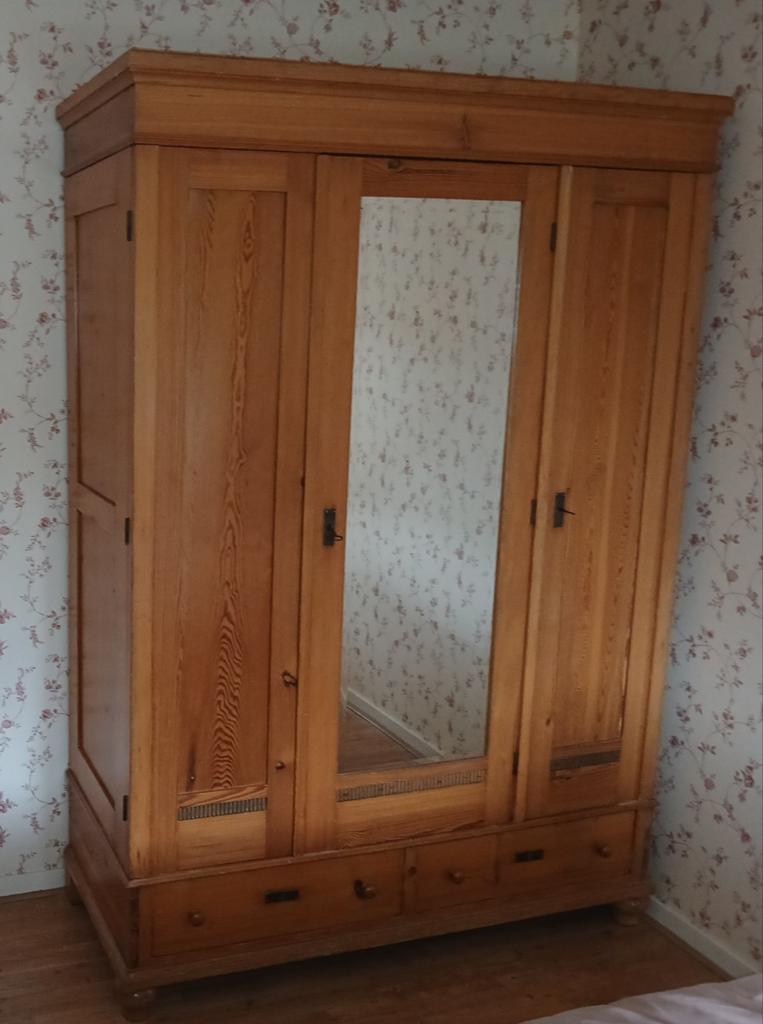 Leuke vintage kleding kast., Ophalen, 50 tot 75 cm, 200 cm of meer