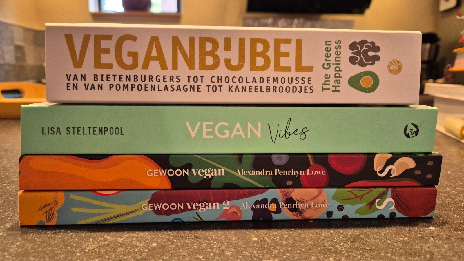 Veganbijbel, Vegan vibes en Gewoon Vegan 1&2 incl verzendk., Boeken, Ophalen of Verzenden, Zo goed als nieuw, Gezond koken