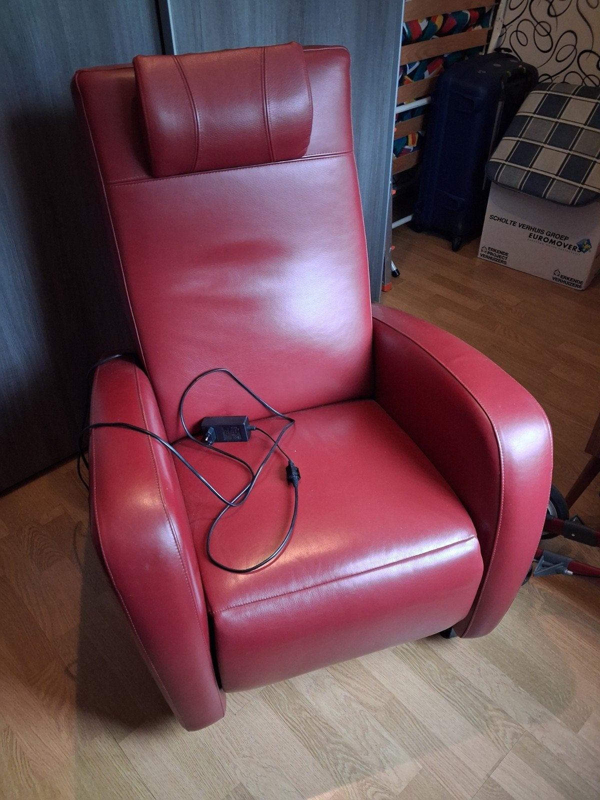 Well-Fair Relaxstoel - Donkerrood Echt Leer Verstelbaar, Huis en Inrichting, Ophalen, Zo goed als nieuw, Leer, 50 tot 75 cm