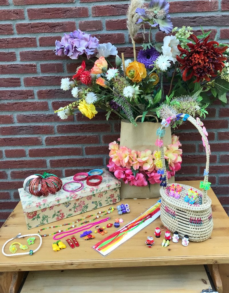 Haarknipjes elastiekjes klemmetjes armbanden kettingen KIDS, Ophalen of Verzenden, Zo goed als nieuw, Haarelastiek, Overige kleuren