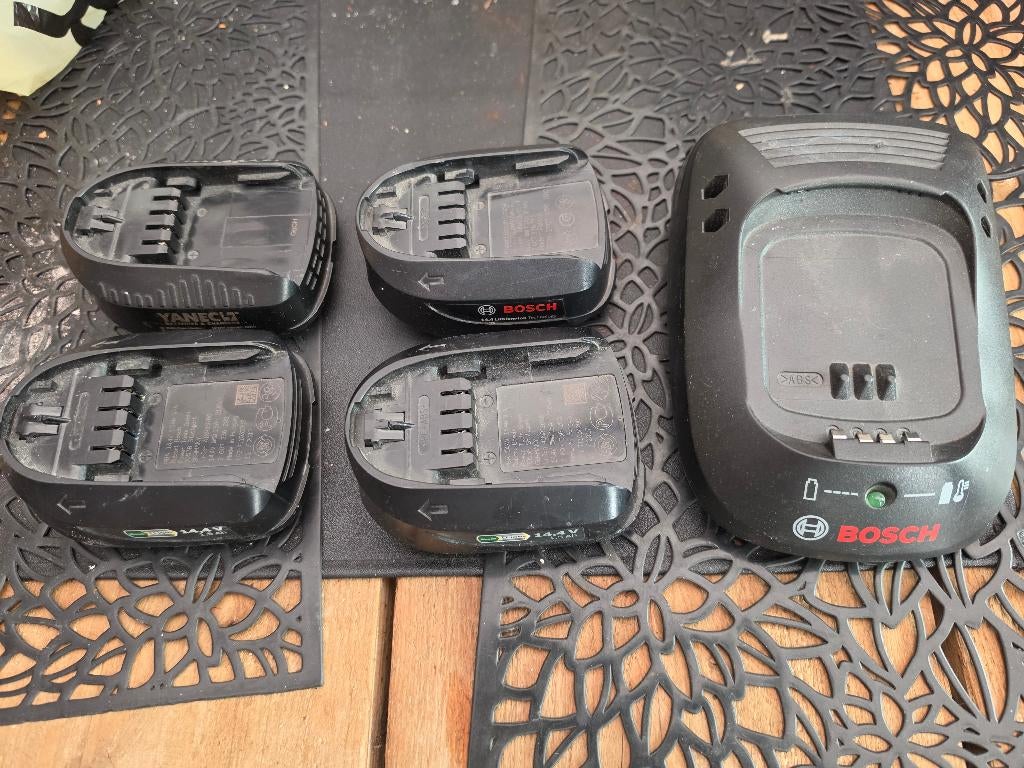 Bosch accu set, Ophalen, Zo goed als nieuw