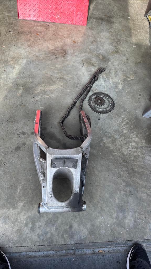 Achterbrug suzuki hayabusa gen 1, Ophalen, Gebruikt