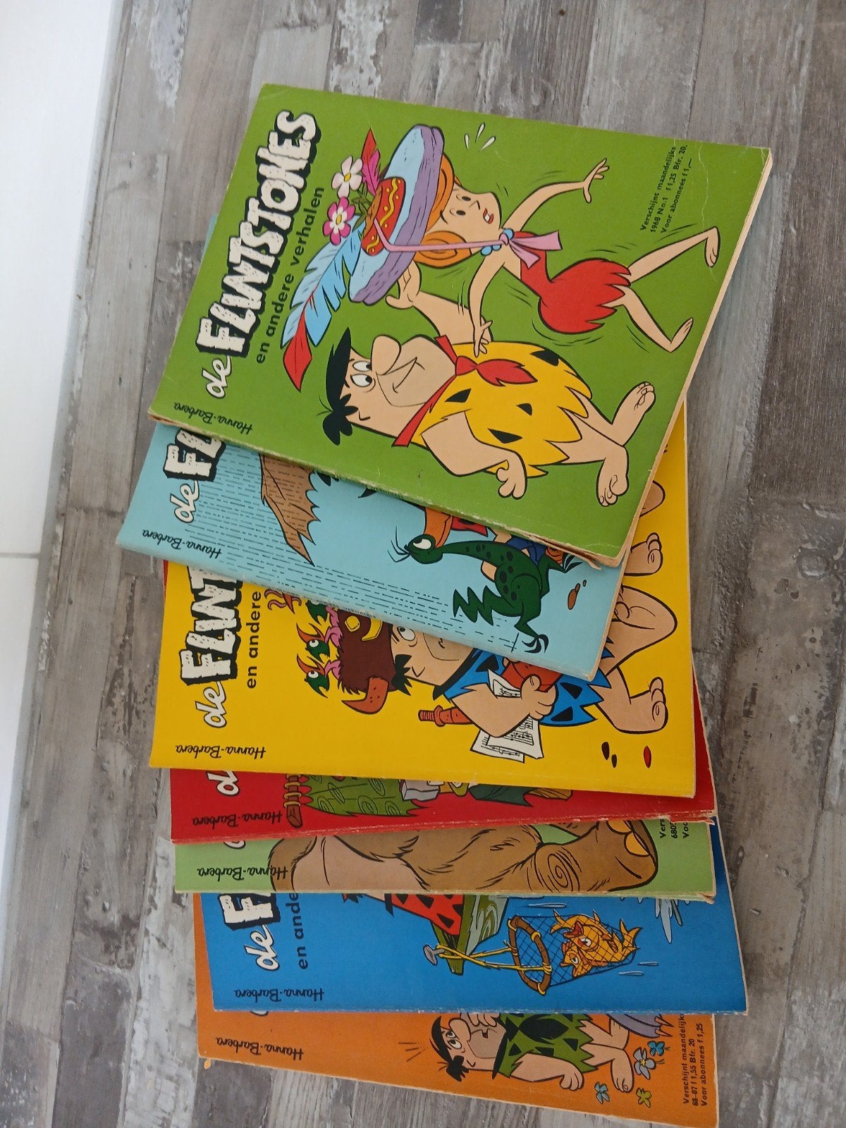 De Flintstones en andere verhalen - Complete serie, Boeken, Stripboeken, Gelezen, Complete serie of reeks, Ophalen of Verzenden