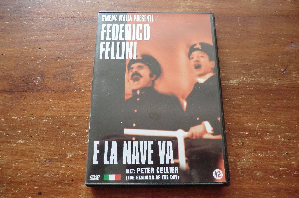 DVD - Federico Fellini - E la nave va, Zo goed als nieuw, Italiaans, Vanaf 12 jaar, Nederlands
