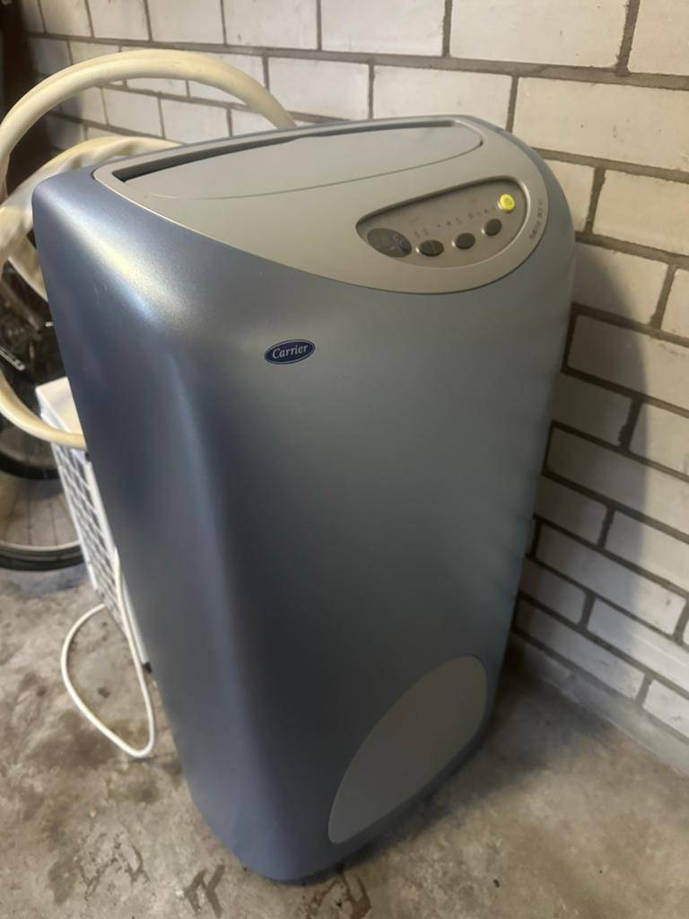 Mobiele split airco, Witgoed en Apparatuur, Airco's, Ophalen, 3 snelheden of meer, Zo goed als nieuw, 100 m³ of groter