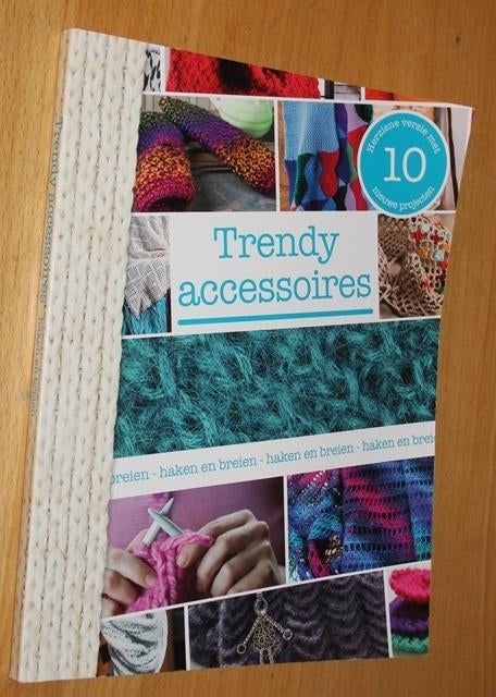Trendy accessoires - Jaroslava Dovcoca -   95792, Boeken, Ophalen of Verzenden, Gelezen, Breien en Haken