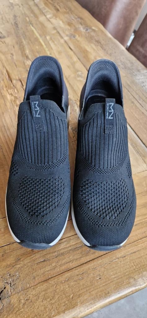 Skechers step ins van Mark Nason, Kleding | Dames, Schoenen, Ophalen of Verzenden, Zo goed als nieuw, Zwart, Sneakers of Gympen
