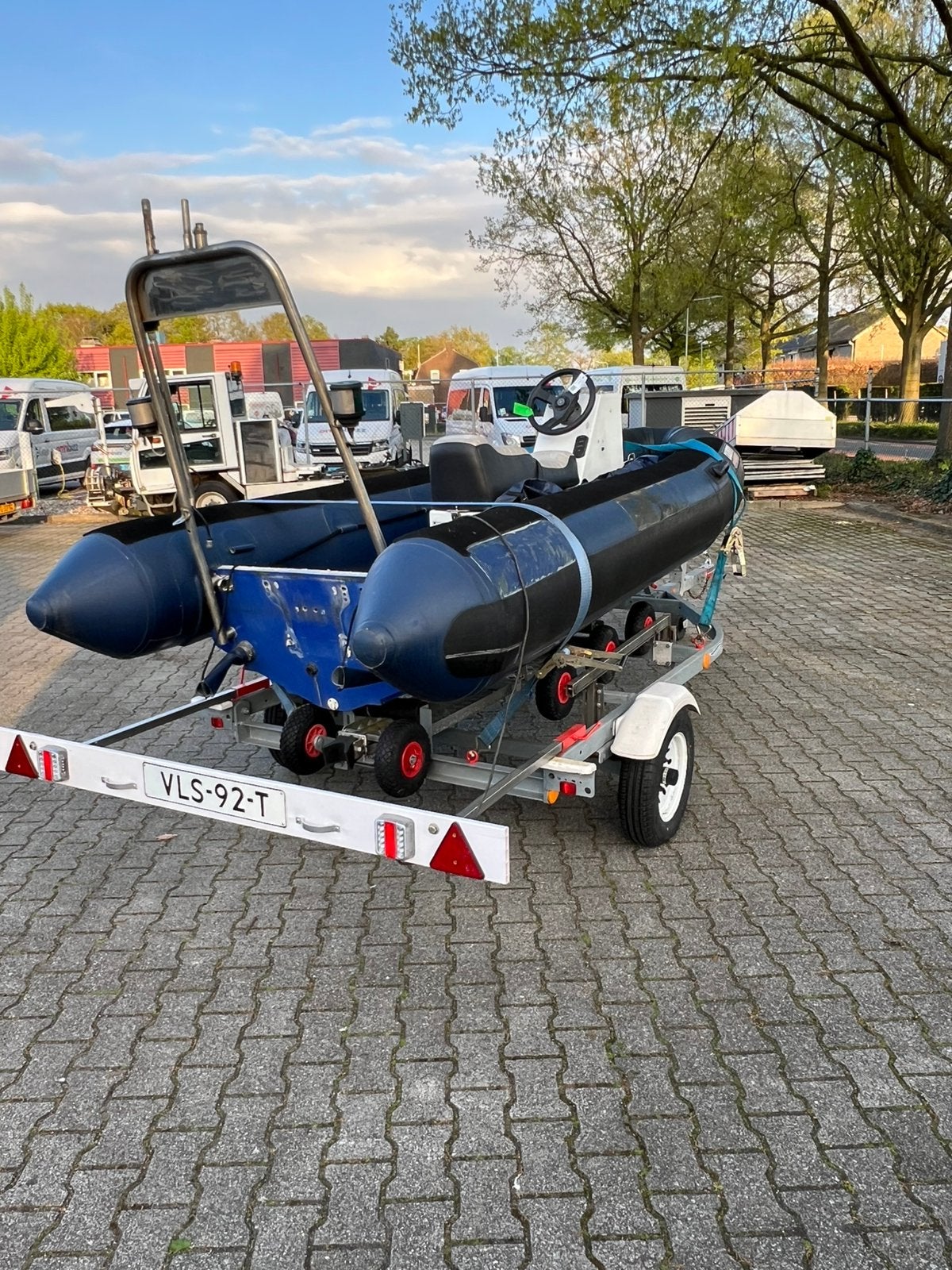 Capelli Svenson Te 430 W Marine speedboot 2x gereserveerd, Watersport en Boten, Ophalen, Zo goed als nieuw, Brig
