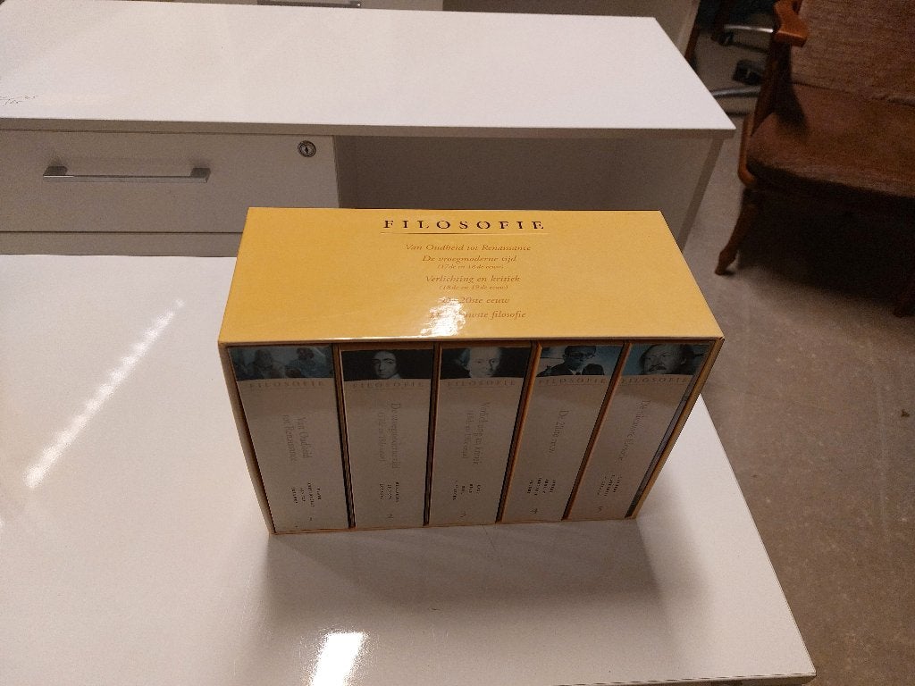 in prijs verlaagd:complete serie filosofieboeken ( 500881), Ophalen of Verzenden, Zo goed als nieuw