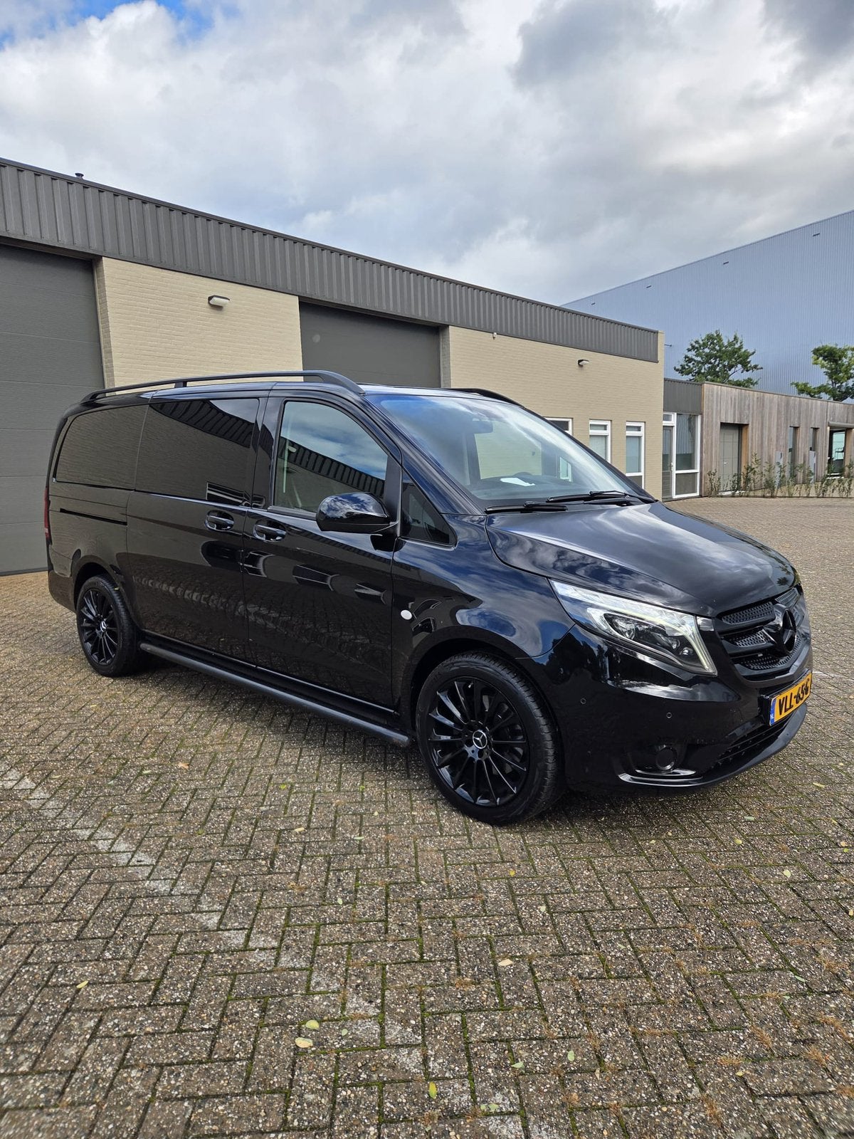 Mercedes-Benz Vito 2019 Zwart / Zeer netjes, Auto's, 136 pk, 1999 kg, Zwart, Bedrijf