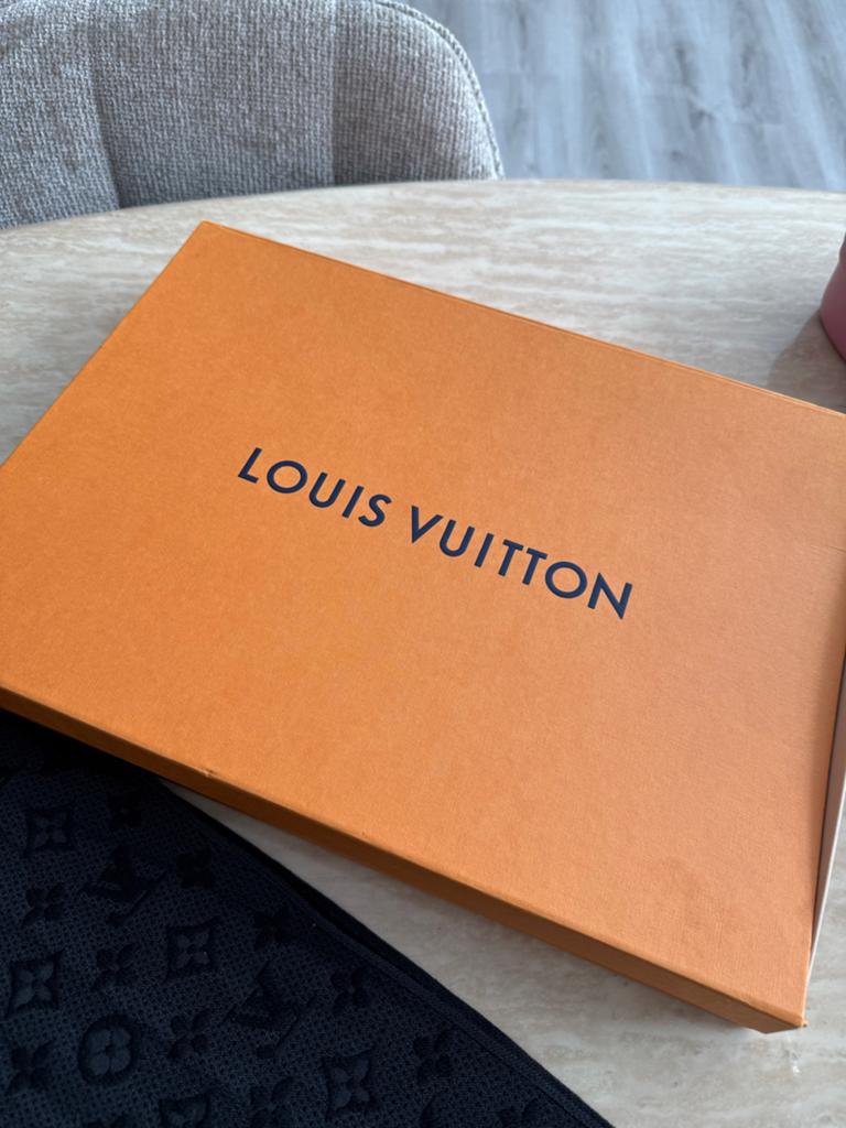 Louis Vuitton Riem (maat 110) en Sjaal - Zo goed als nieuw, Ophalen of Verzenden, Zo goed als nieuw, Zwart, 100 cm of meer