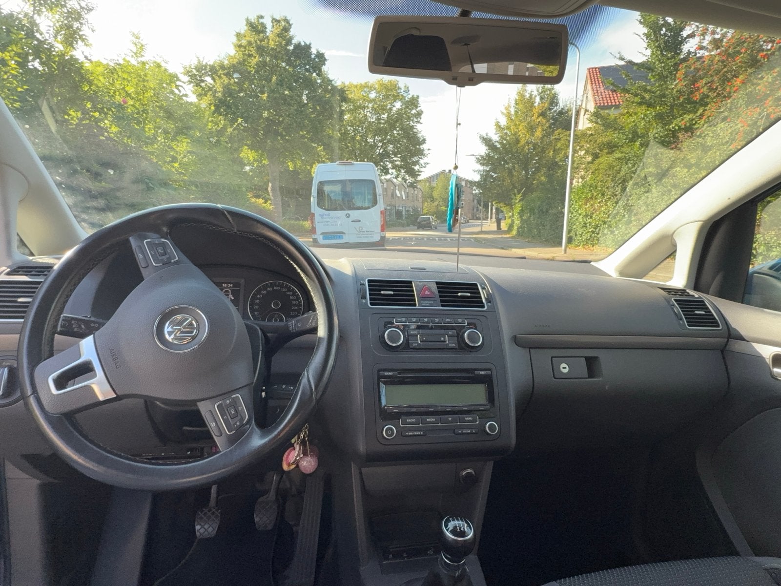 Volkswagen Touran 1.2 TSI 77KW BMT 2011 Blauw, 730 kg, 4 cilinders, Blauw, Origineel Nederlands
