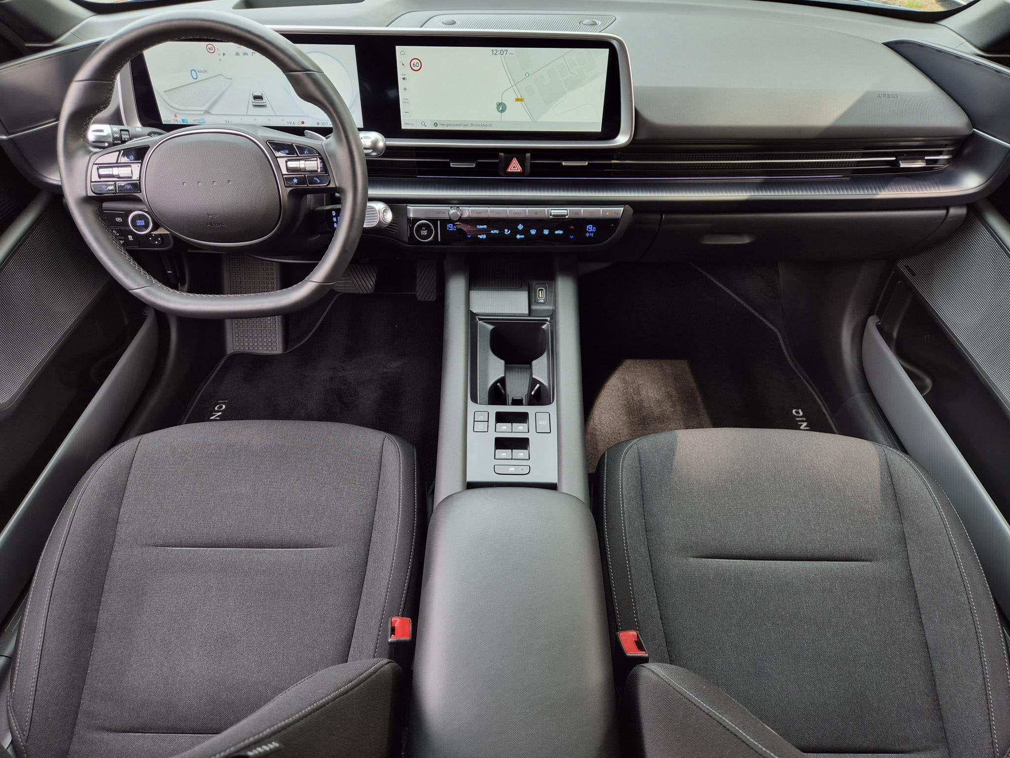 Hyundai IONIQ 6 Business 77.4 kWh / SOH 100% / Fabrieksgaran, Auto's, Hyundai, Automaat, Achterwielaandrijving, Gebruikt, 1885 kg