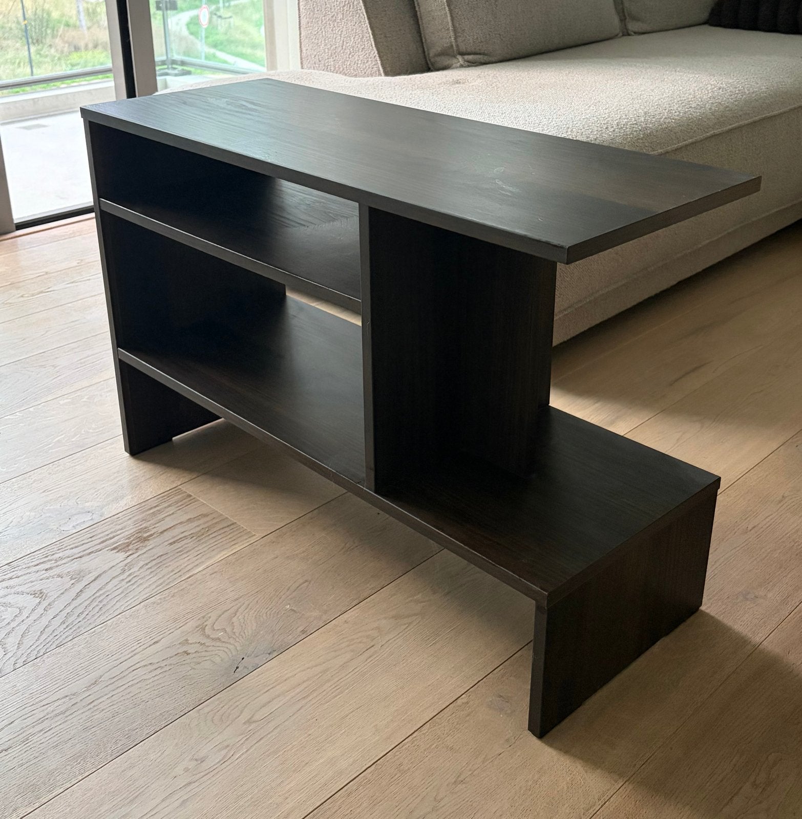Stijlvolle donkerbruine bijzettafel + opbergruimte, Huis en Inrichting, Ophalen, 50 – 75, Minder dan 50 cm, 50 tot 100 cm