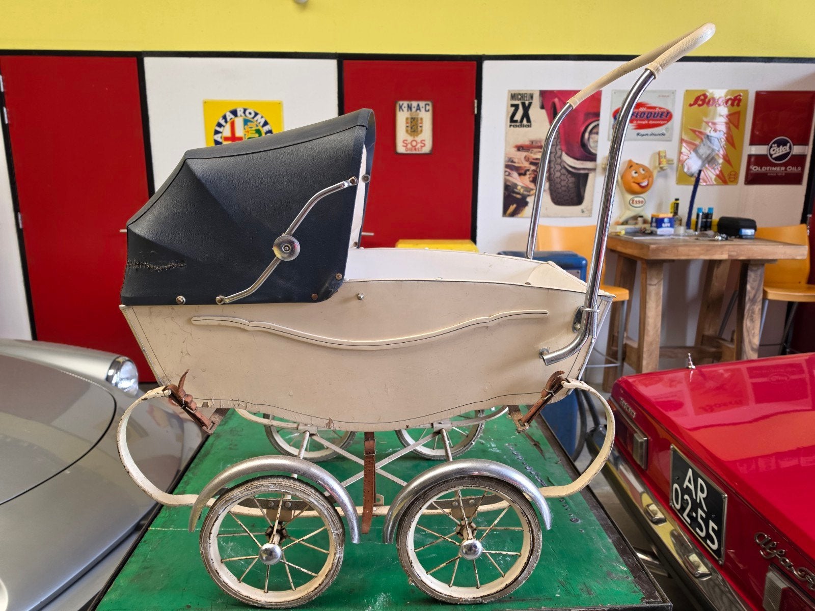 Vintage poppenwagen jaren '60 - Prachtige eyecatcher, Kinderen en Baby's, Ophalen, Gebruikt, Kinderwagen, Overige merken