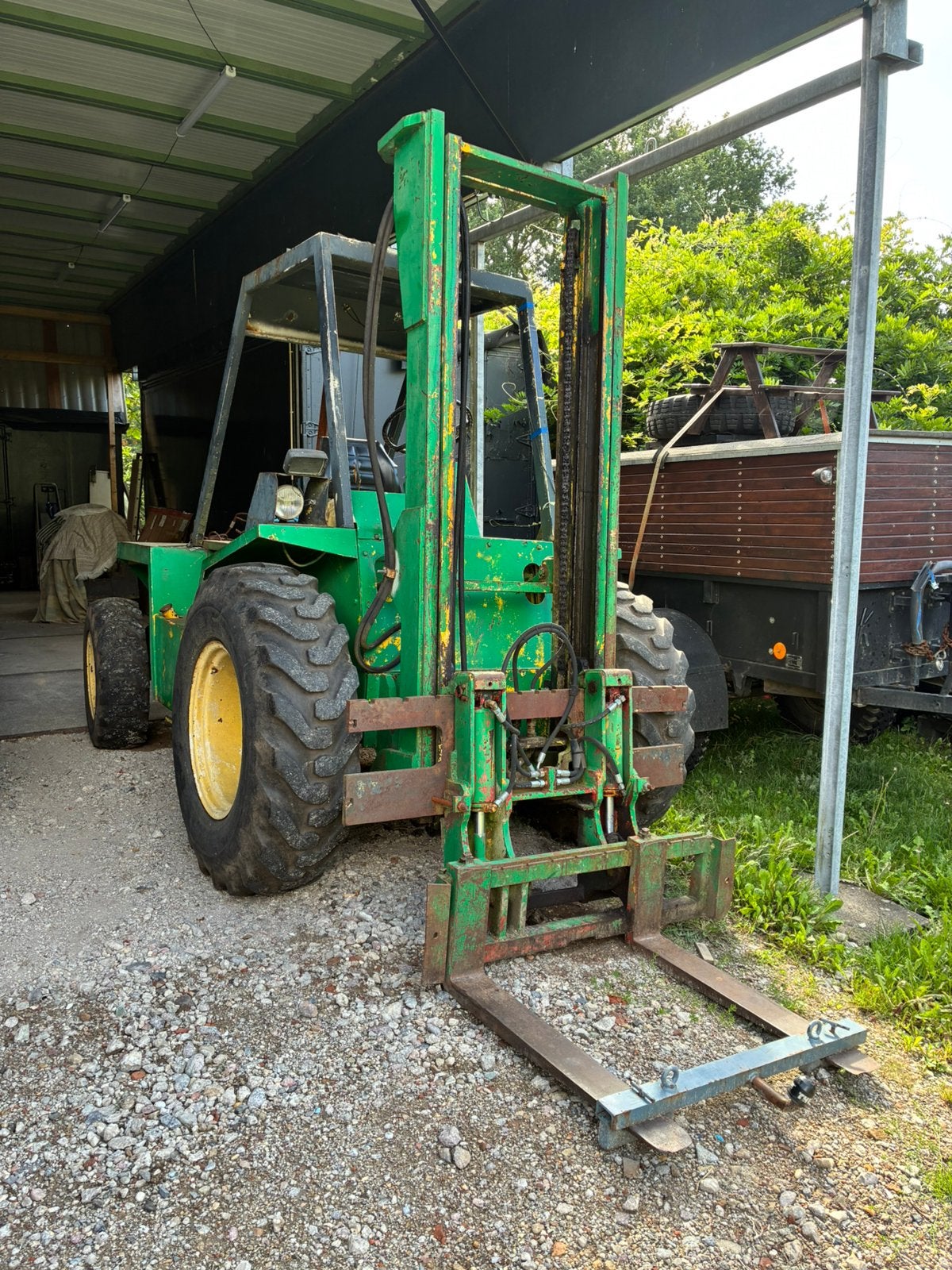 Ruwterrein heftruck 2,5 ton met kantelbord, Zakelijke goederen, 2000 tot 3000 kg, Ophalen, Diesel, Heftruck