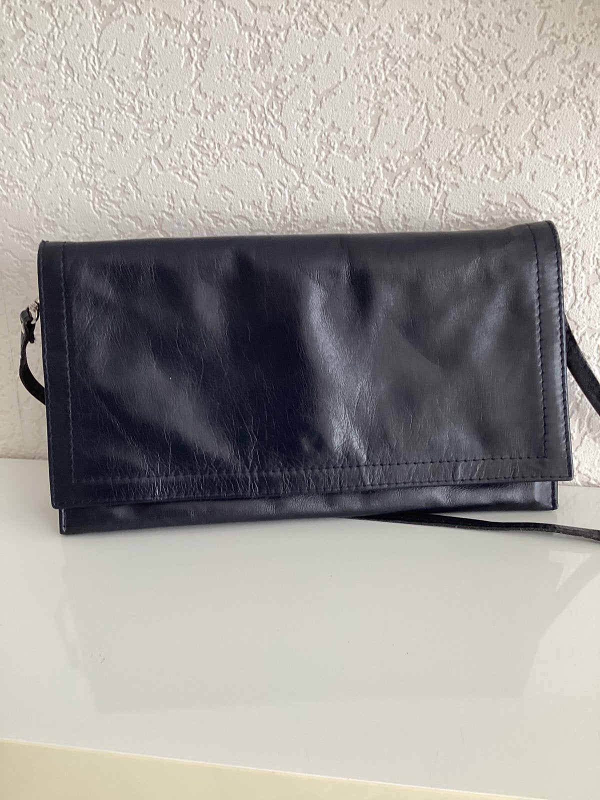 Damestas enveloppe model in blauw leer., Ophalen of Verzenden, Zo goed als nieuw, Blauw, Handtas