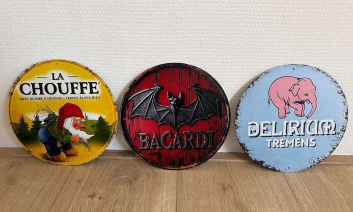 3 prachtige vintage borden La Chouffe, Bacardi en Delirium, Ophalen of Verzenden, Zo goed als nieuw, Reclamebord