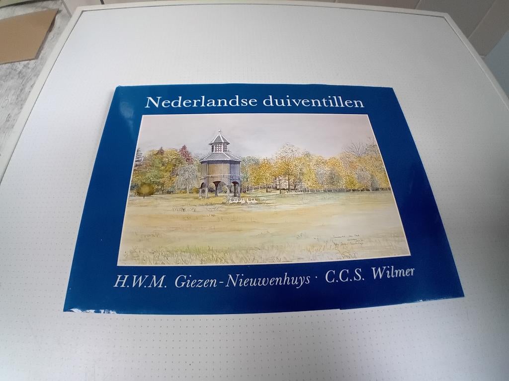 Duiventillen boek., Boeken, Ophalen of Verzenden, Zo goed als nieuw, Interieur en Design