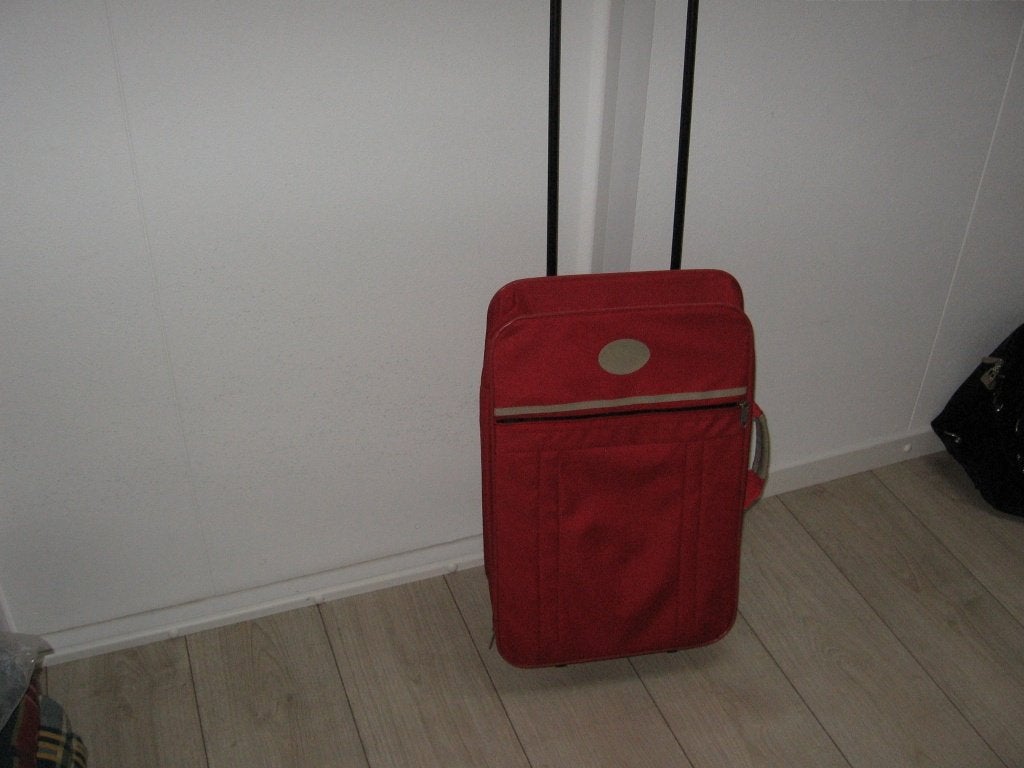 zgan kleine studie rode kinder trolley €10.- Wiel + poot., Sieraden, Tassen en Uiterlijk, Koffers, Wieltjes, Overige materialen