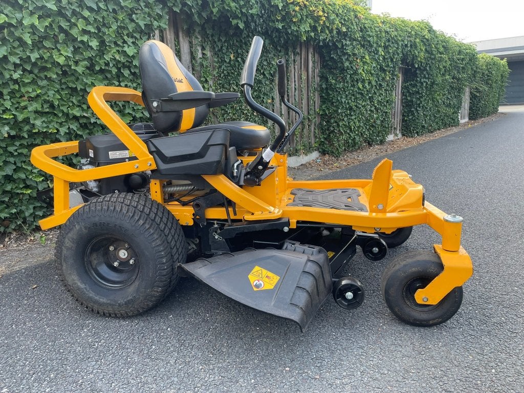 Gebruikt Cub Cadet XZ5 L127 KAWASAKI Zero Turn Zitmaaier, Ophalen, Gebruikt, Egide Walschaertsstraat 16, Cub Cadet