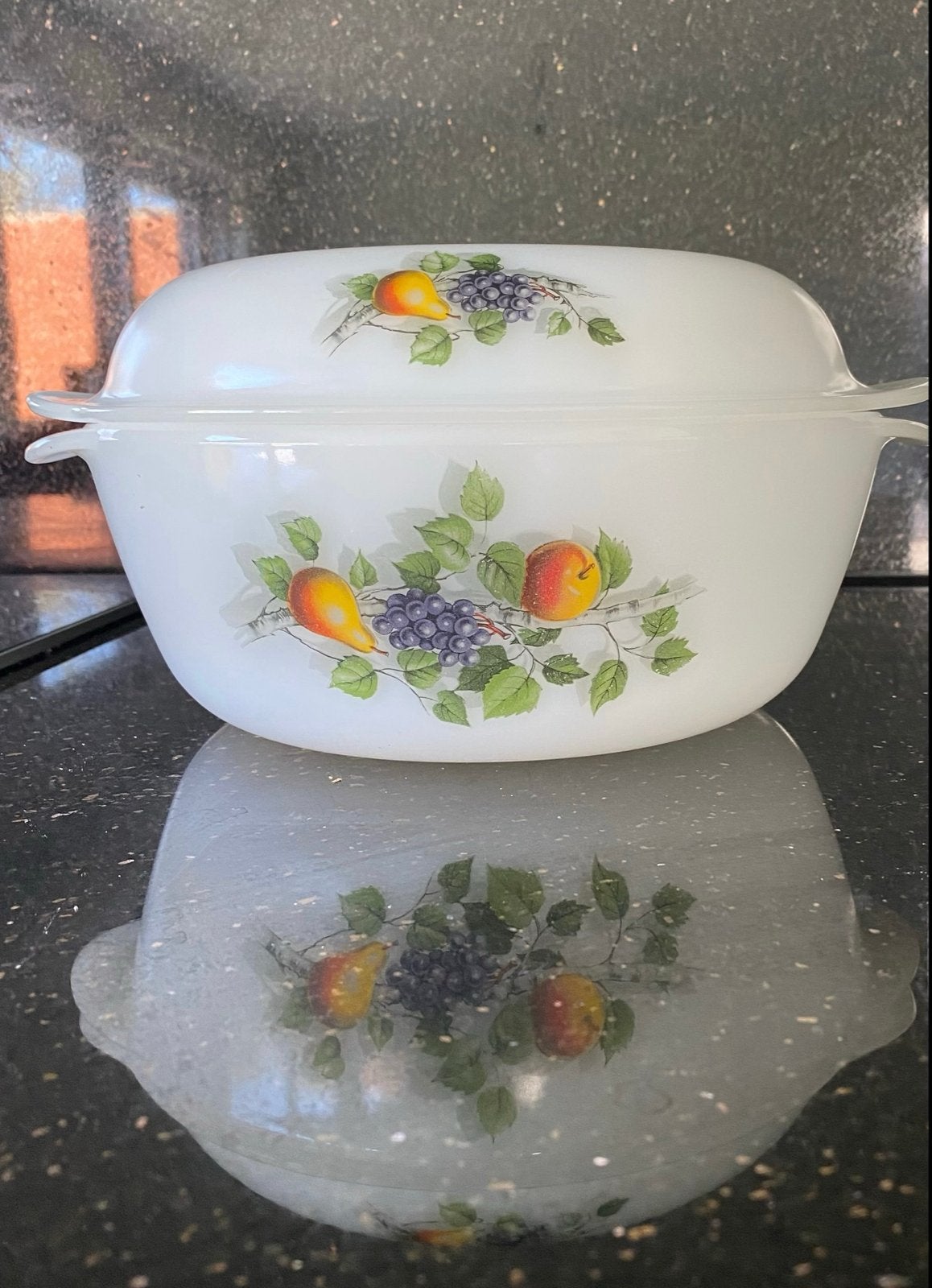 Arcopal Fruit de France Ovenschaal met Deksel - Perfecte Sta, Antiek en Kunst, Ophalen of Verzenden