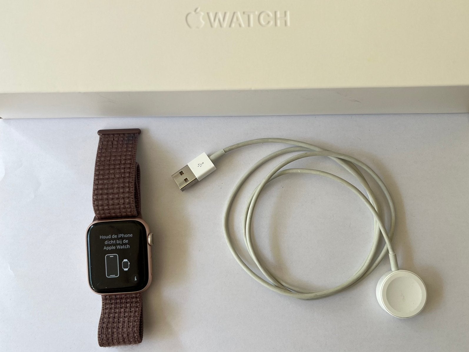 Apple Watch Series 4, 44mm, Gold, Ophalen, IOS, Zo goed als nieuw, Hoogte
