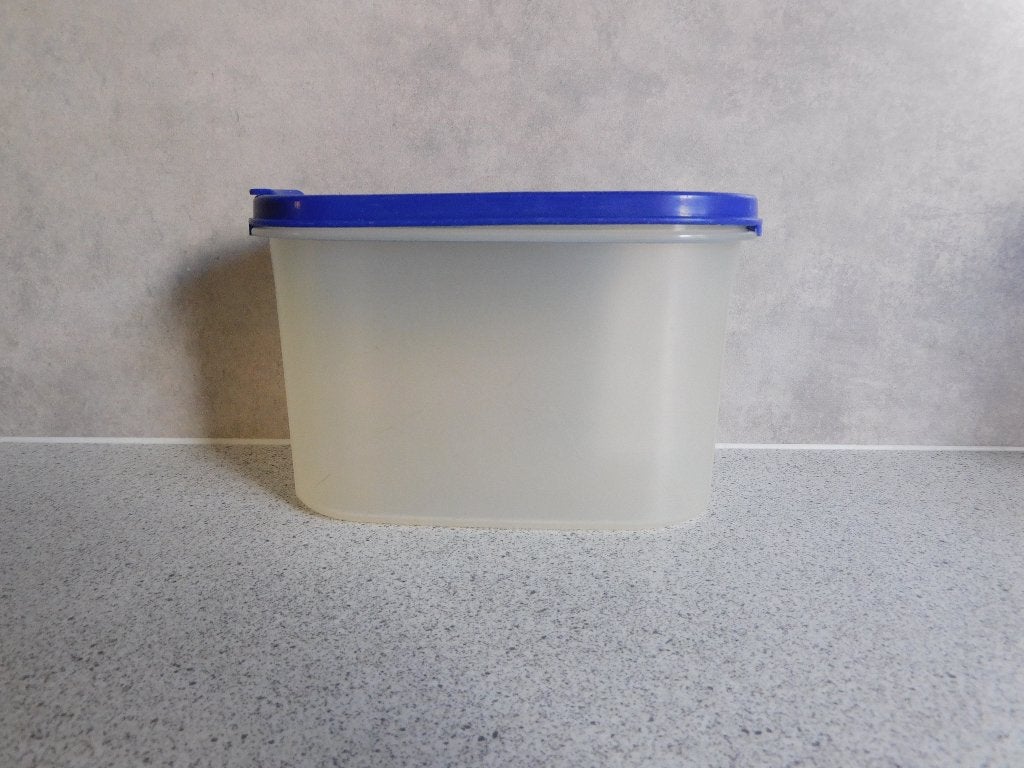 Tupperware Ruimtespaarder 1,1 Ltr. Blauw, Blauw, Overige typen, Ophalen of Verzenden, Zo goed als nieuw