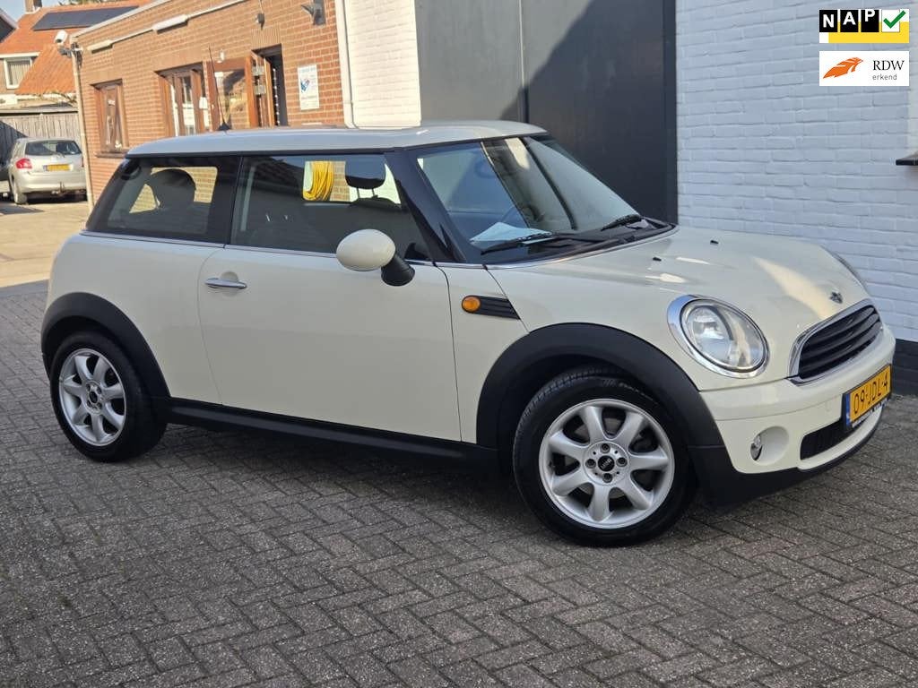 Mini 3-Deurs 1.4 One | N.A.P | NL AUTO Airco + APK 06-2026, Auto's, Mini, Voorwielaandrijving, 4 cilinders, 4 stoelen, Wit
