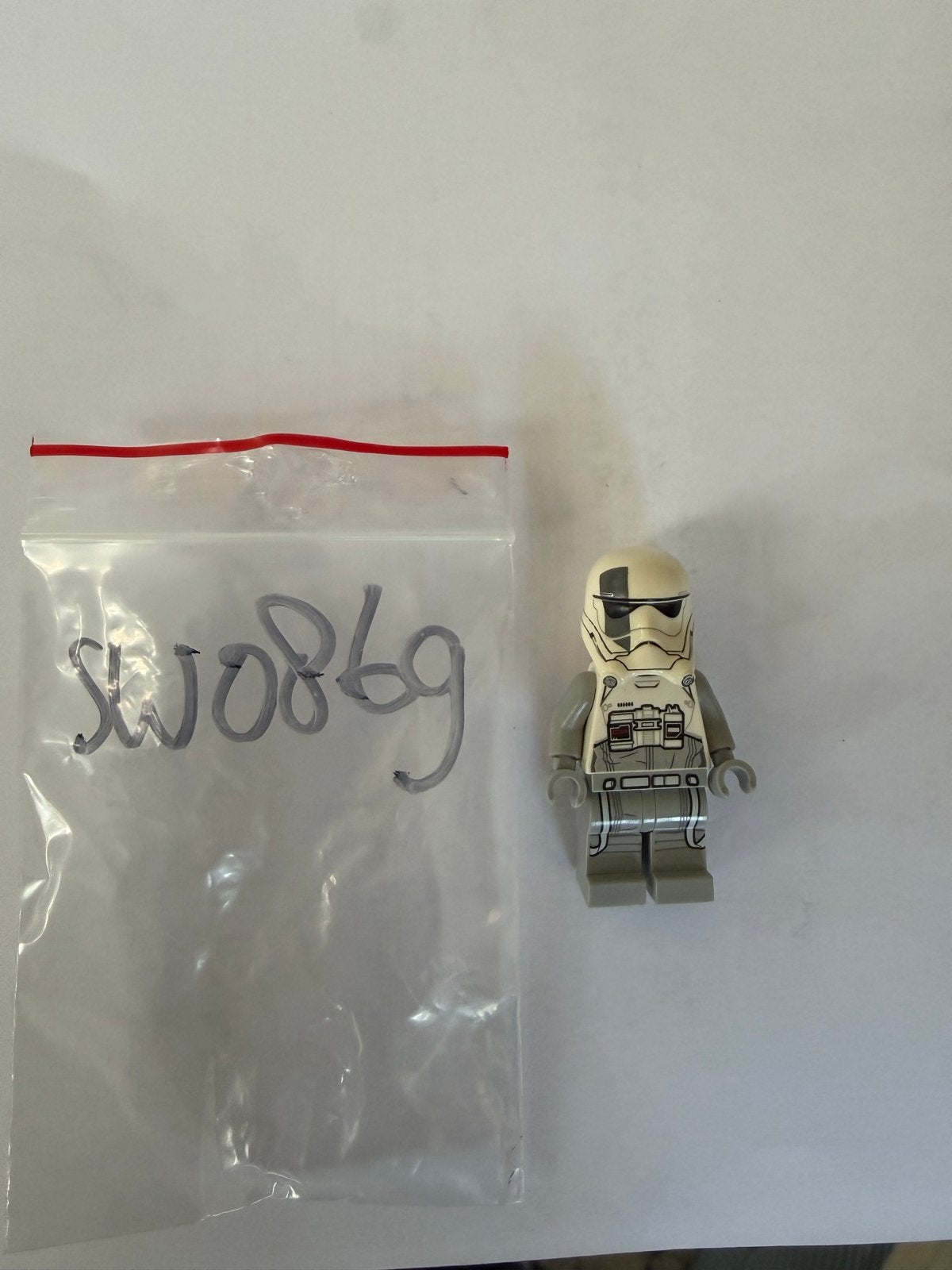LEGO Star Wars SW0869 First Order Stormtrooper Minifiguur, Ophalen of Verzenden, Zo goed als nieuw