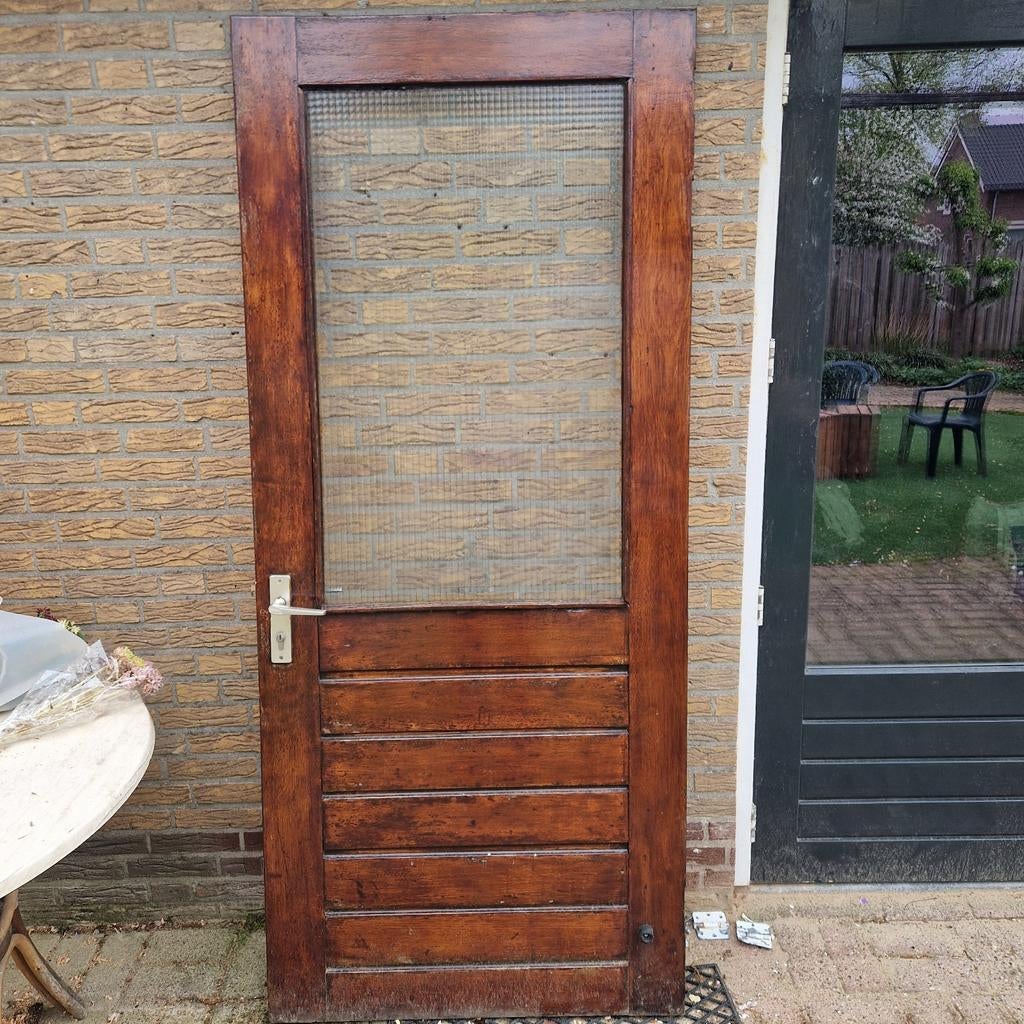 Gratis Hardhouten deur met glas, slot en 2 sleutels, Gebruikt, Ophalen of Verzenden, Buitendeur, 200 tot 215 cm