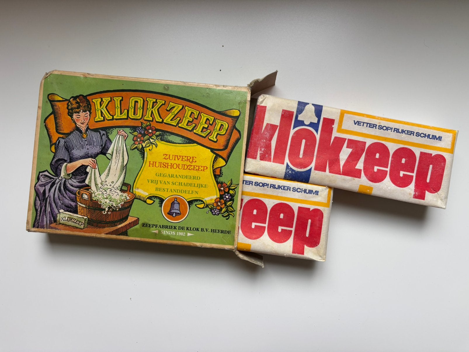 Vintage Klokzeep Heerde – originele doos met 2 pakken zeep, Verzamelen, Ophalen of Verzenden, Zo goed als nieuw