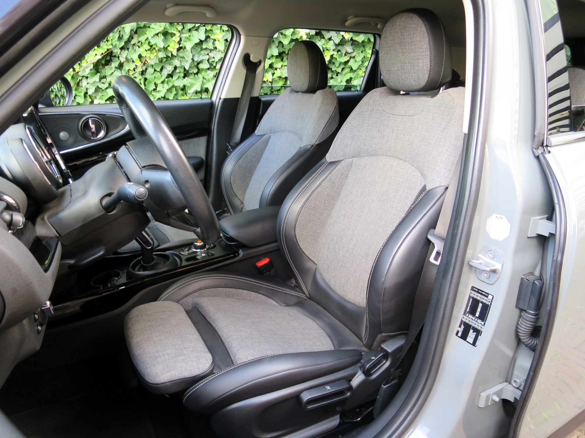 MINI Clubman 1.5 Cooper Chili F54 LCI aut. 1 eig, LED, HK, A, 12 maanden, Gebruikt, Leder en Stof, 1499 cc