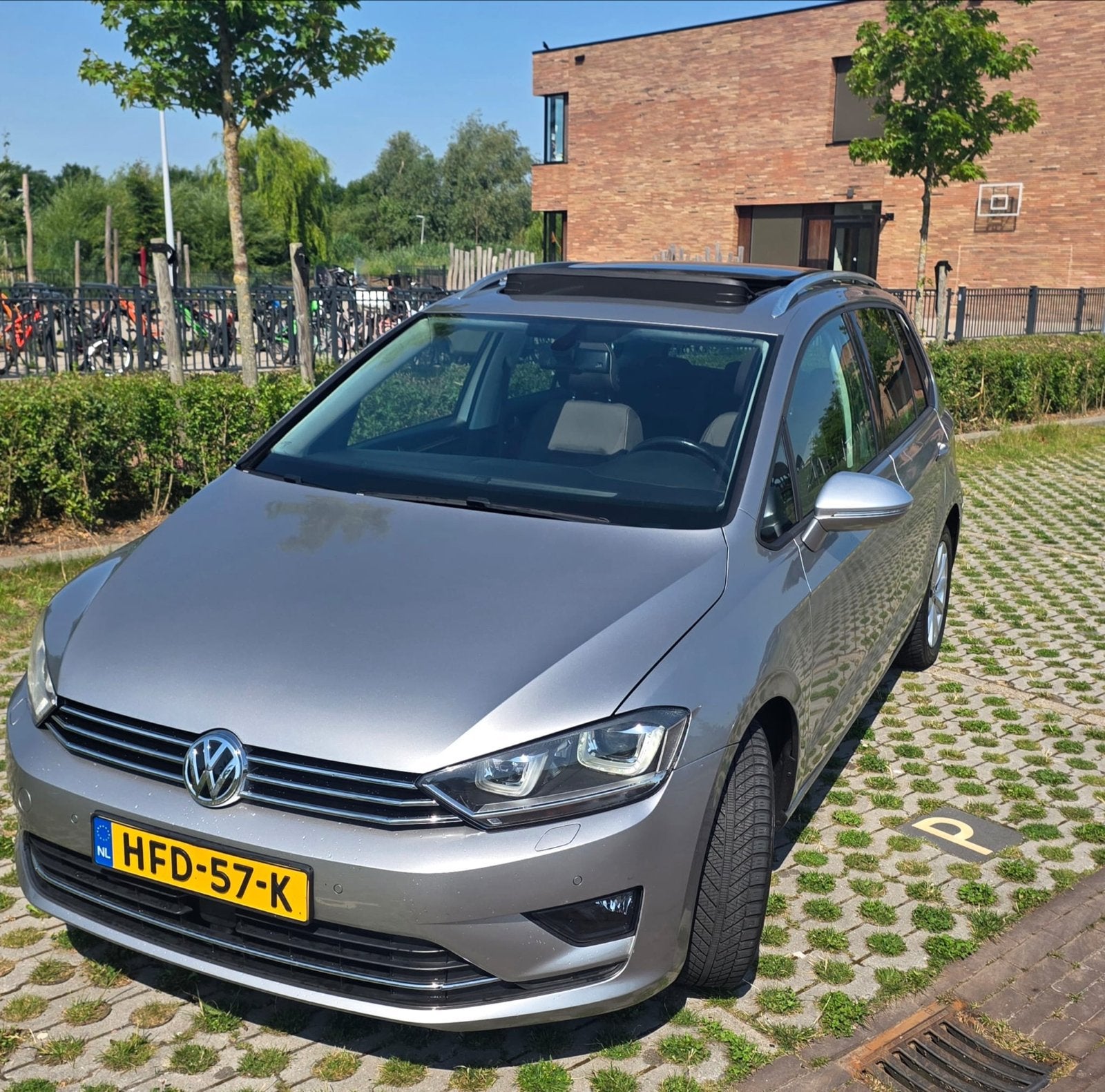 Sportsvan 1.4 TSI 92KW 2015 Grijs Panorama Dak, Voorwielaandrijving, Euro 5, 125 pk, Start-stop-systeem