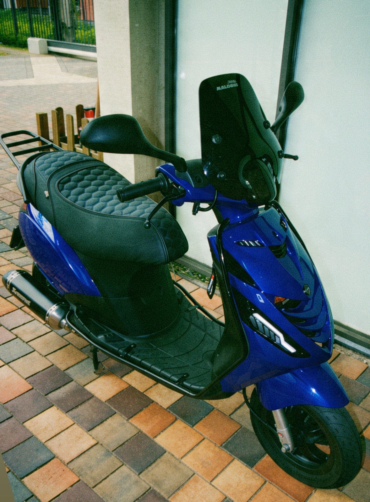 Piagio Zip Iget E5 - Candy bleu - Akrapovic- Full option, Ophalen, Maximaal 45 km/u, Zip, Zo goed als nieuw