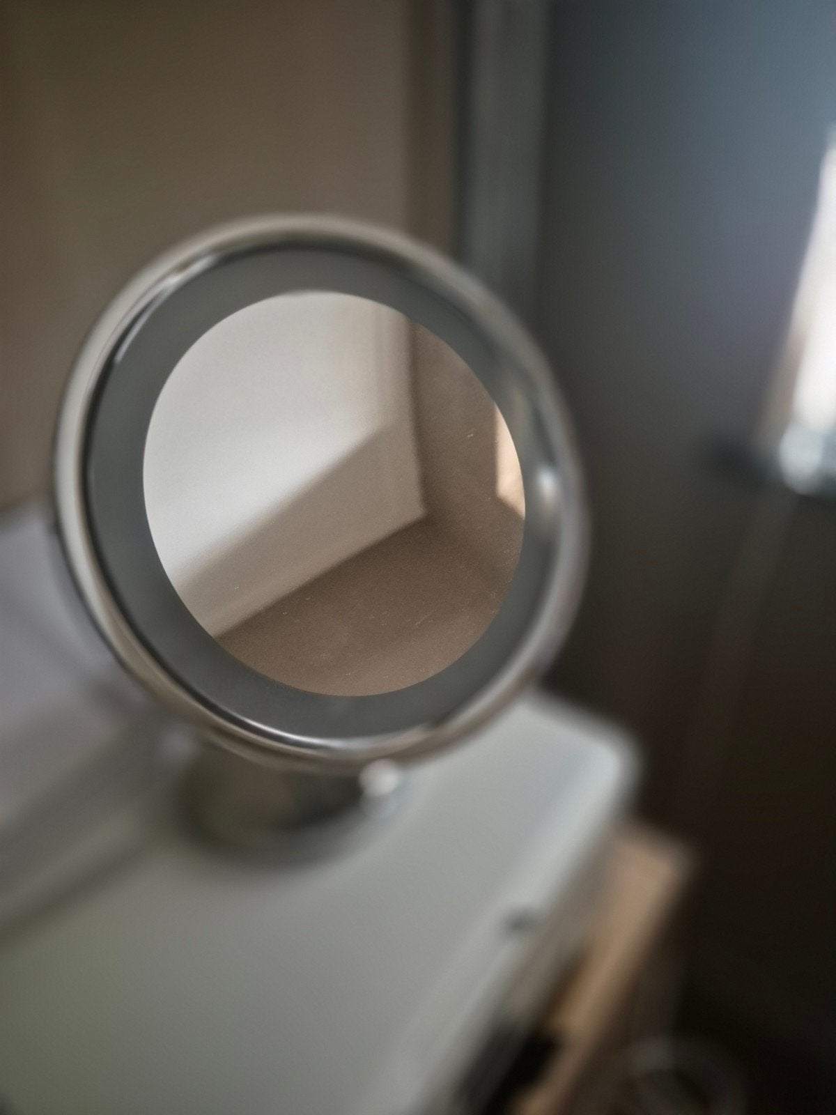 carmen beauty mirror  make-up spiegel, Huis en Inrichting, Woonaccessoires | Spiegels, Ophalen, Rond