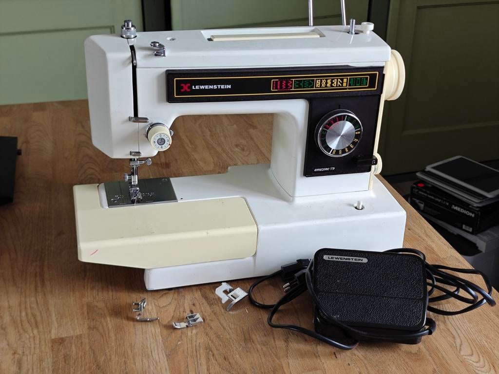 Naaimachine Lewenstein Amazone 570  met handleiding en hoes, Ophalen of Verzenden, Gebruikt, Naaimachine, Lewenstein