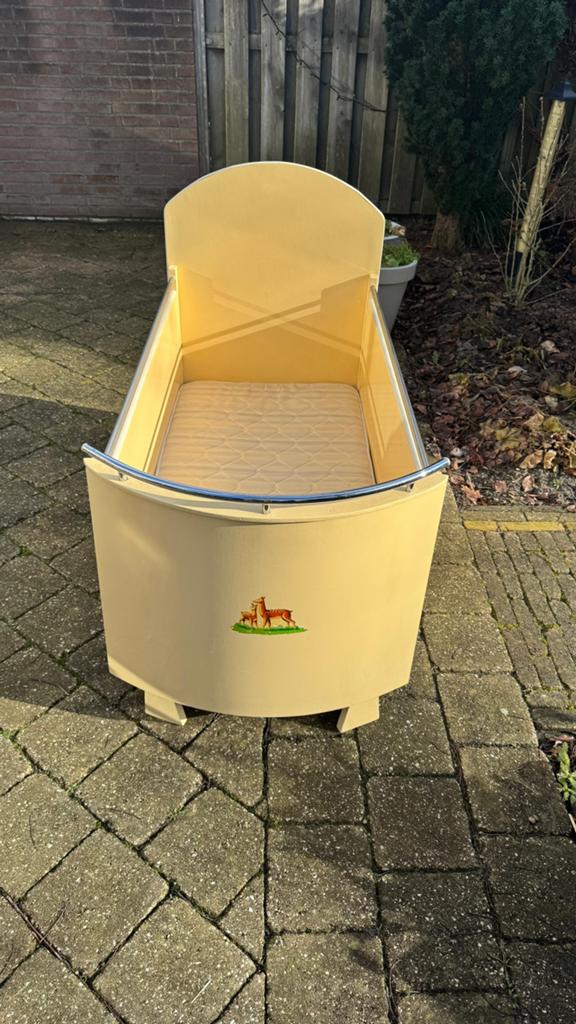 Baby ledikant retro 60 jaar oud., Ophalen of Verzenden, Zo goed als nieuw, Ledikant