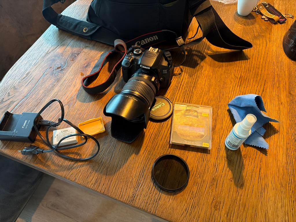 Canon 650D spiegelreflexcamera met EFS17-55mm lens en filter, Audio, Tv en Foto, Ophalen, Gebruikt, Spiegelreflex, Canon