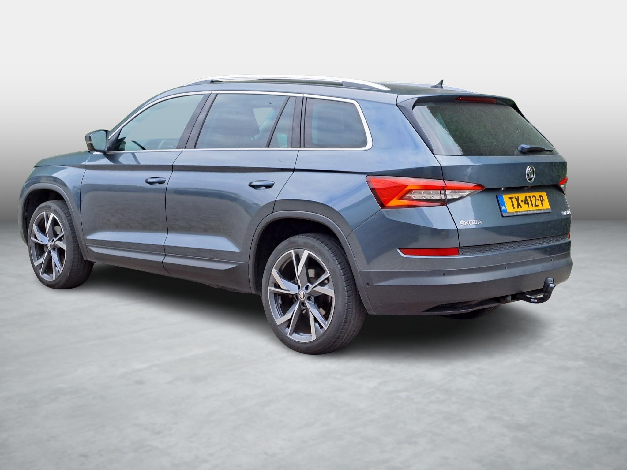 Skoda Kodiaq 1.5 TSI Style Business, 7-Persoons, Trekhaak, L, 4 cilinders, 7 stoelen, Origineel Nederlands, Bedrijf