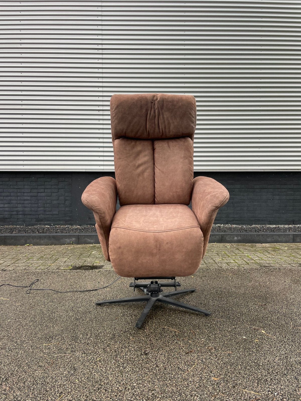 Bruine elektrische himolla sta op stoel / relax fauteuil, Minder dan 75 cm, Ophalen of Verzenden, 50 tot 75 cm, A