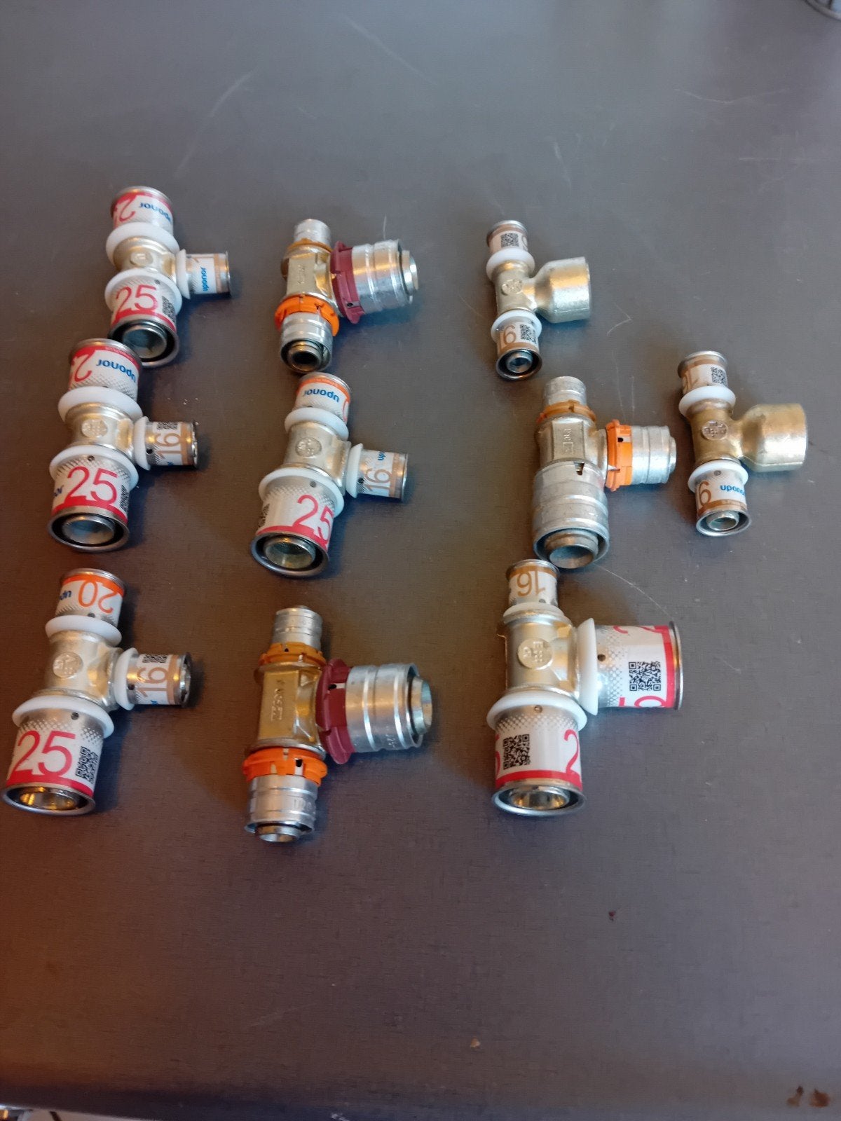 Nieuwe messing Uponor koppelingen - Over van verbouwing, Overige materialen, Overige typen, Nieuw, Minder dan 2 meter