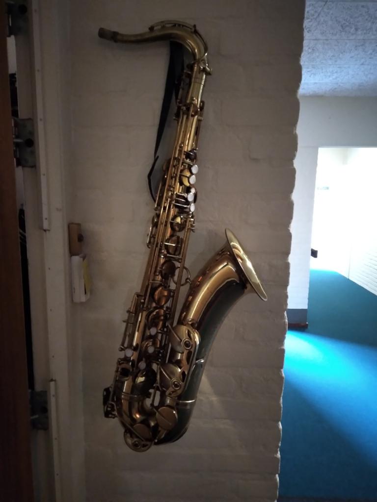 Tenorsax voor decoratie, Ophalen, Gebruikt, Tenor