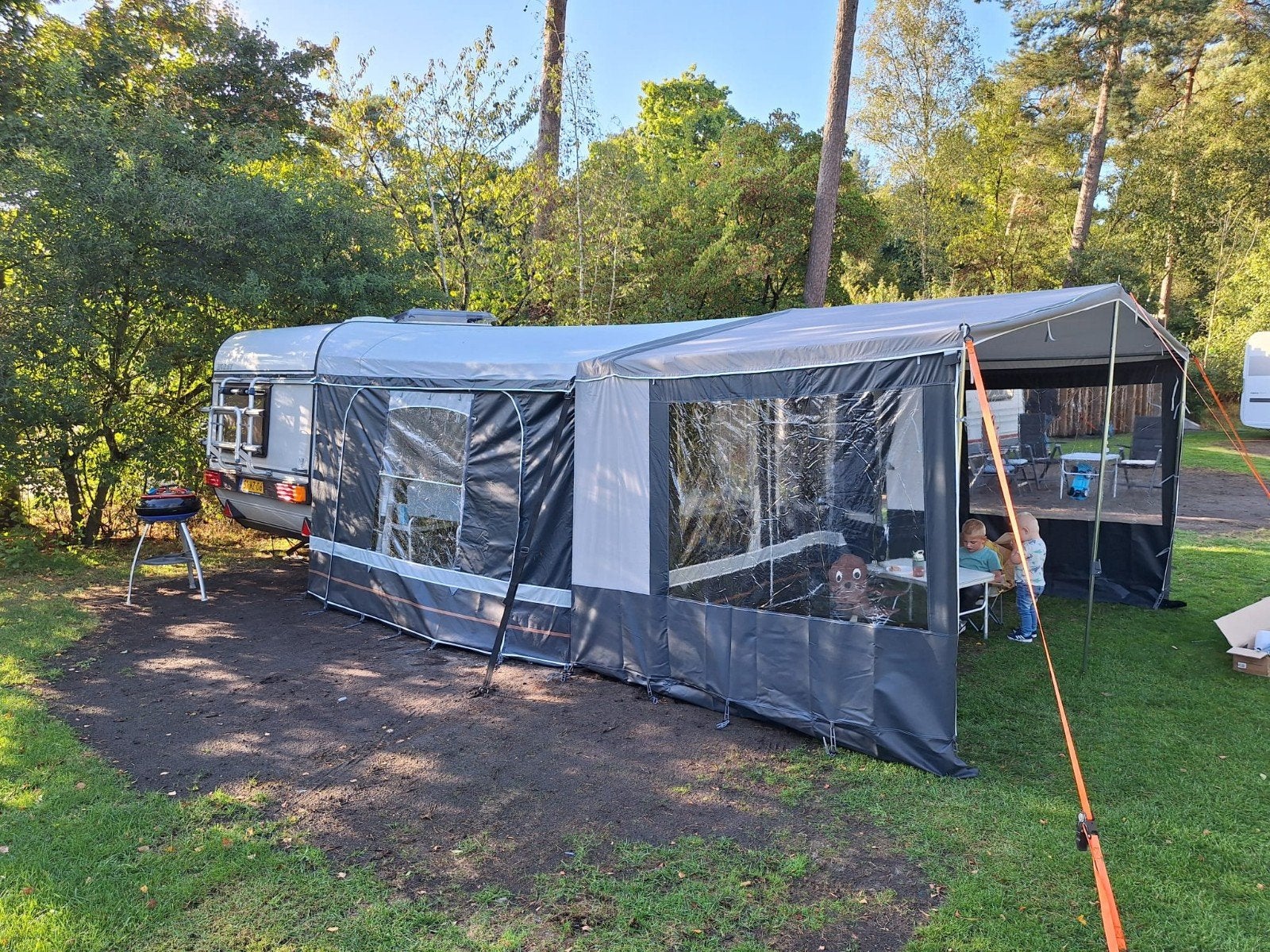 Hobby Caravan 1989 - Ideaal voor beginners met stapelbed, Hobby, Luifel, Treinzit, 750 - 1000 kg